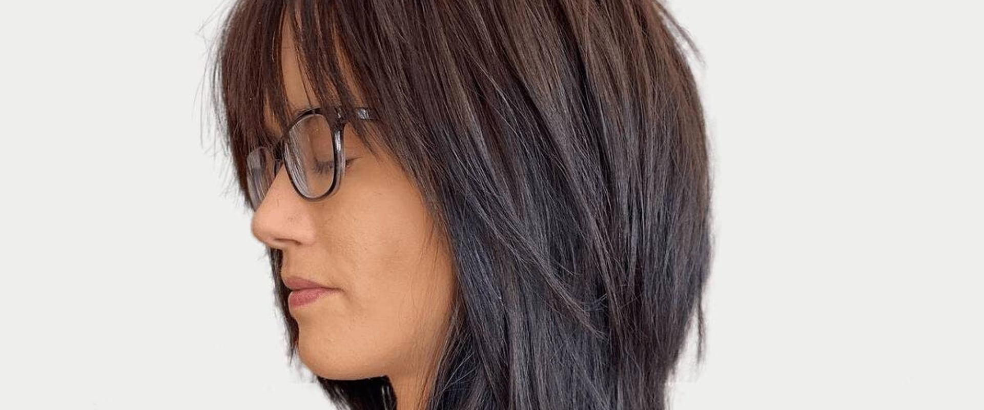 Medium Haircuts for Women: A Comprehensive Overview